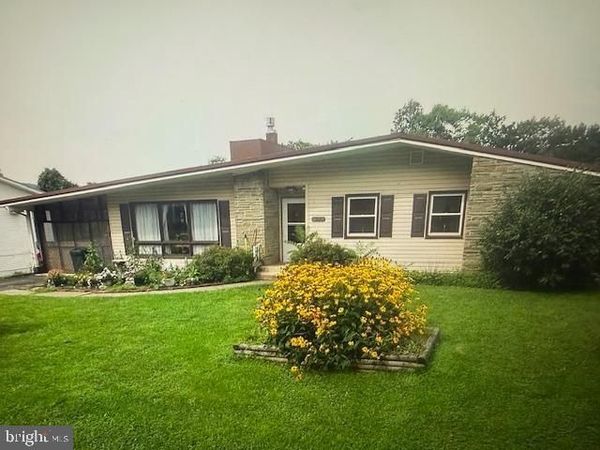 11 MAGNOLIA DRIVE , LOCK HAVEN, PA 17745