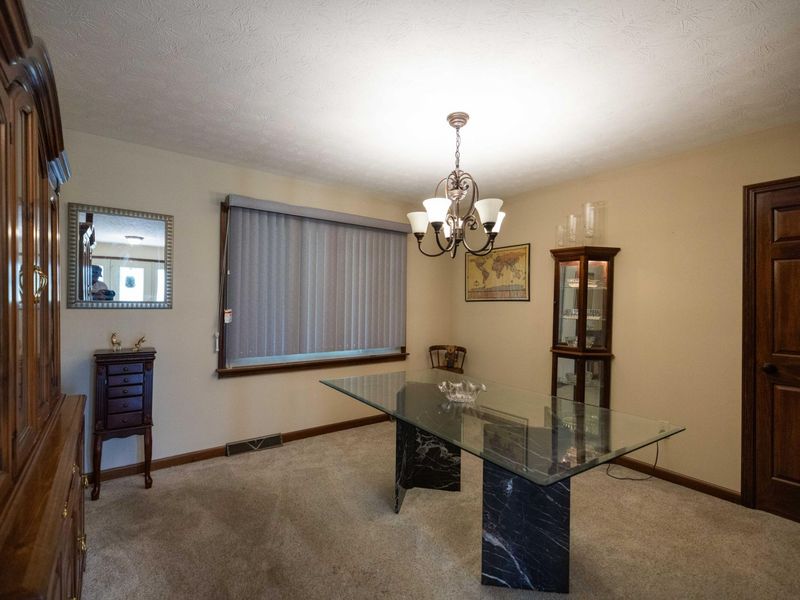 6300 Plateau Drive, Springfield, OH 45502 Photo 9
