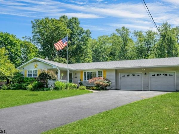 6 Jackson Valley Rd, Washington, NJ 07882