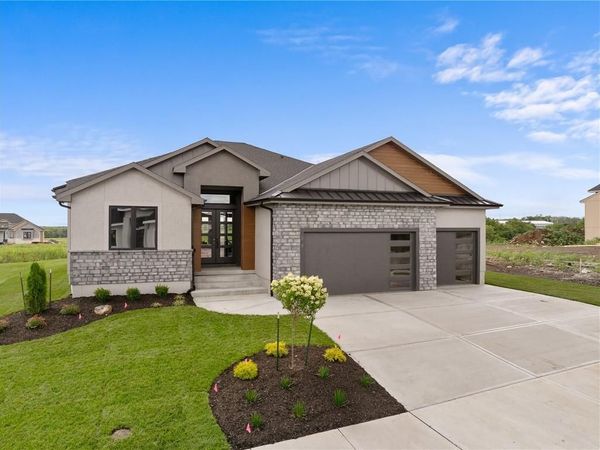 519 Bentwater Drive, Raymore, MO 64083