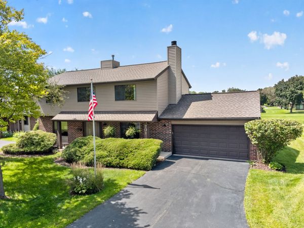 701 Parkview Court , Roselle, IL 60172