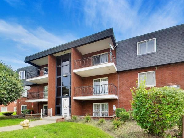 17005 Albany Avenue , Unit 202, Hazel Crest, IL 60429