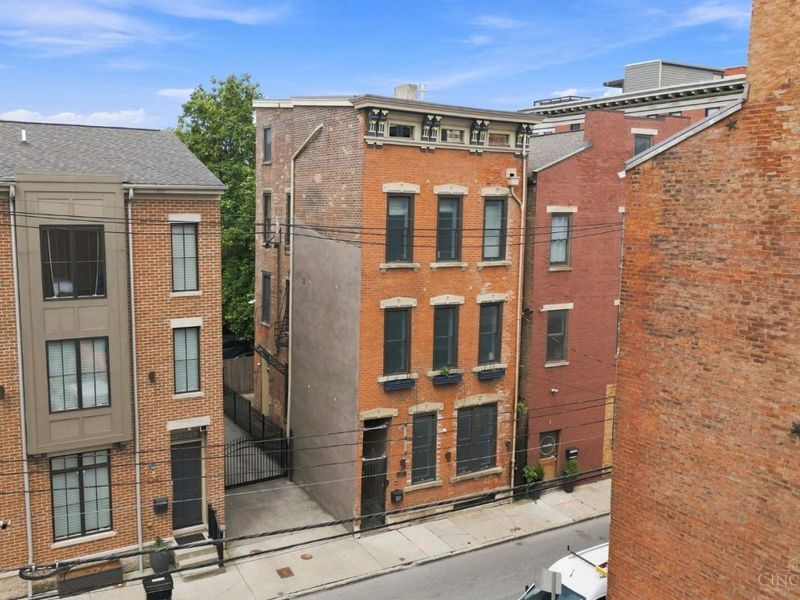 1329 Republic Street, Cincinnati, OH 45202 Photo 2