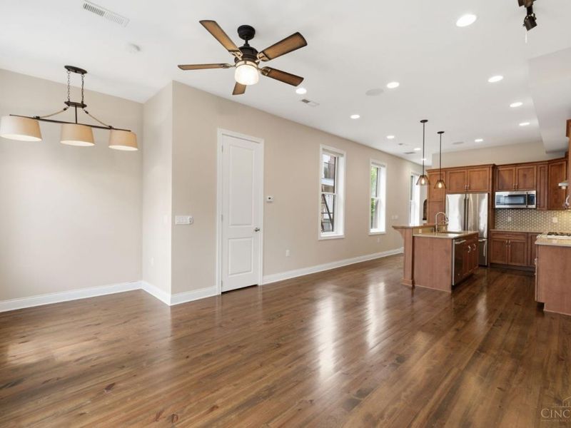 1329 Republic Street, Cincinnati, OH 45202 Photo 21