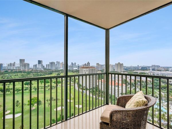 20335 W Country Club Dr , Unit 2409, Aventura, FL 33180