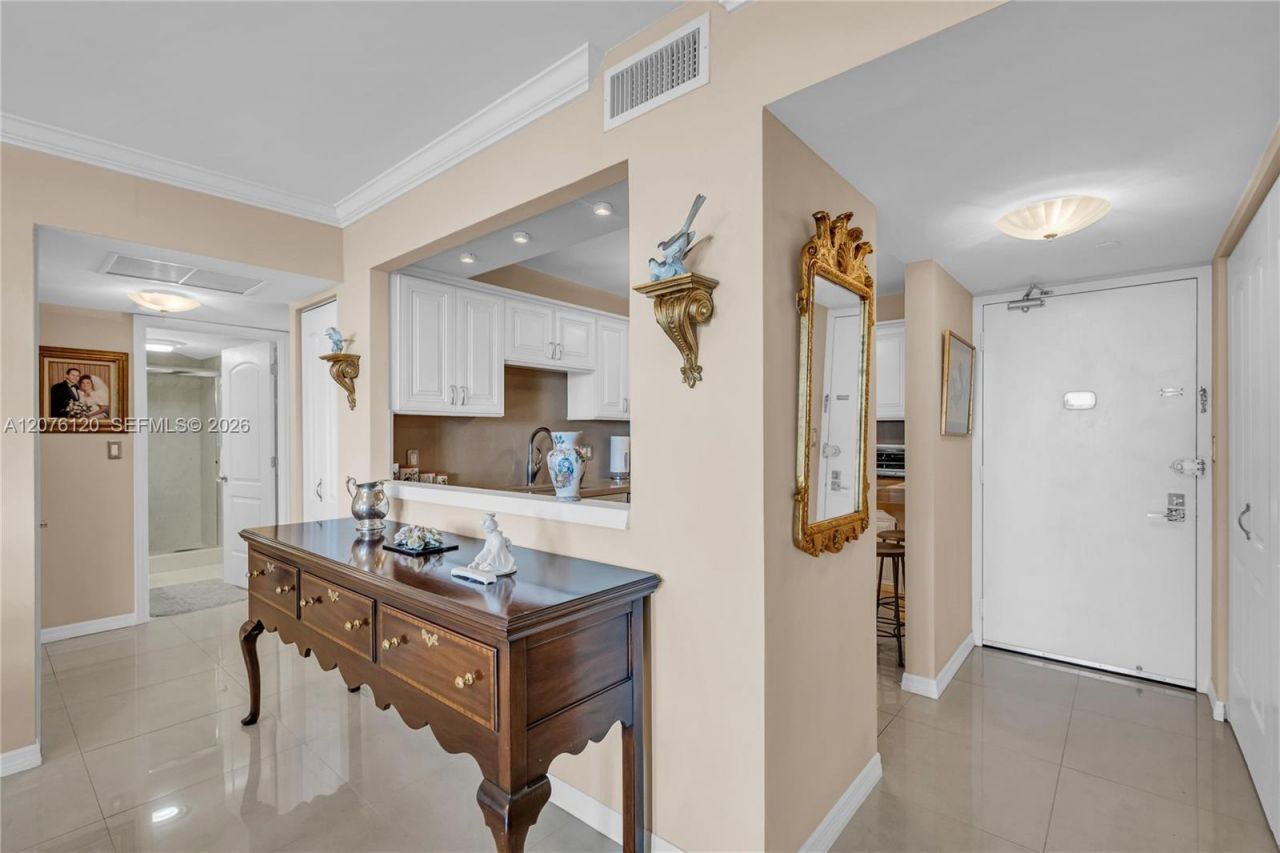 20335 W Country Club Dr, Unit 2409, Aventura, FL 33180 Photo