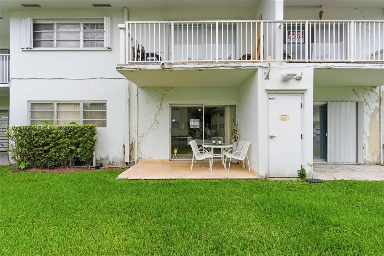 7680 SW 82nd St , Unit H121, Miami, FL 33143 Photo