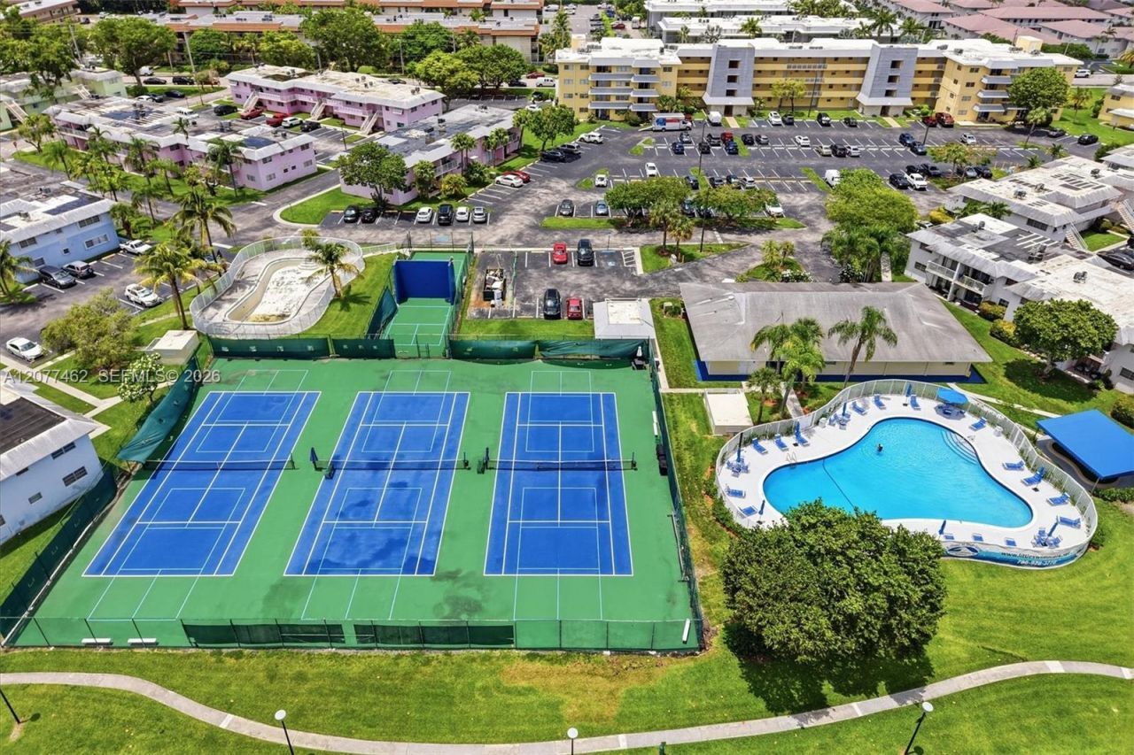 7680 SW 82nd St , Unit H121, Miami, FL 33143 Photo