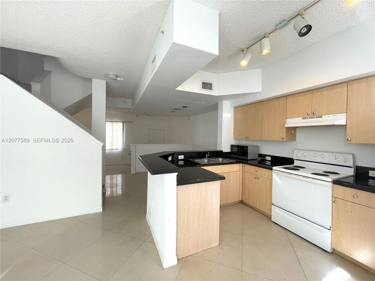 2831 NE 185th St, Unit 603, Aventura, FL 33180 Photo