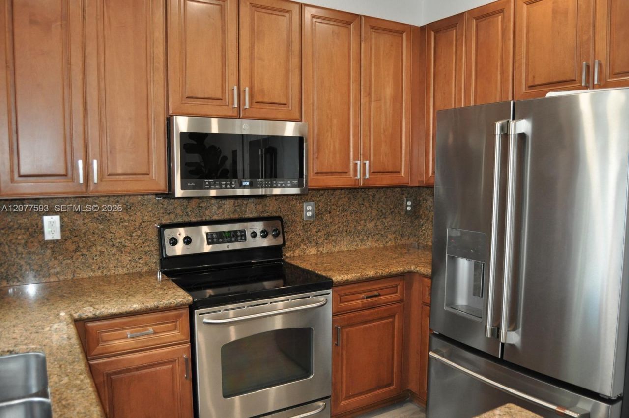 7940 NW 108th Pl , Doral, FL 33178 Photo