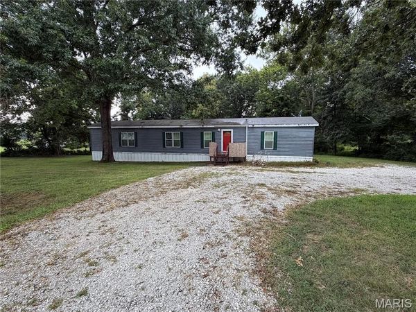 165 Schaper Road , Foristell, MO 63348