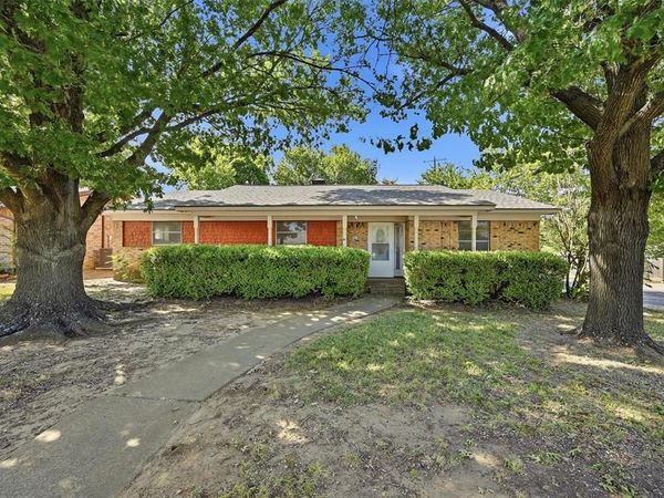 1214 Glasgow Drive , Sherman, TX 75092