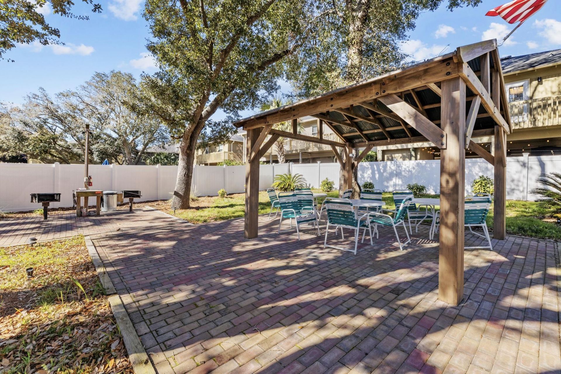 9571 Shore Dr. Photo 38