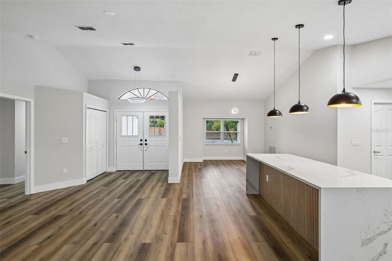 3093 Crest Drive, Clearwater, FL 33759 Photo
