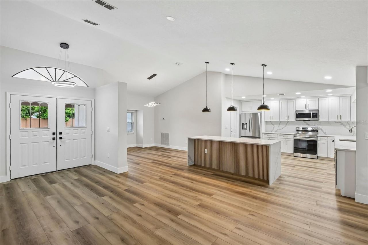 3093 Crest Drive, Clearwater, FL 33759 Photo