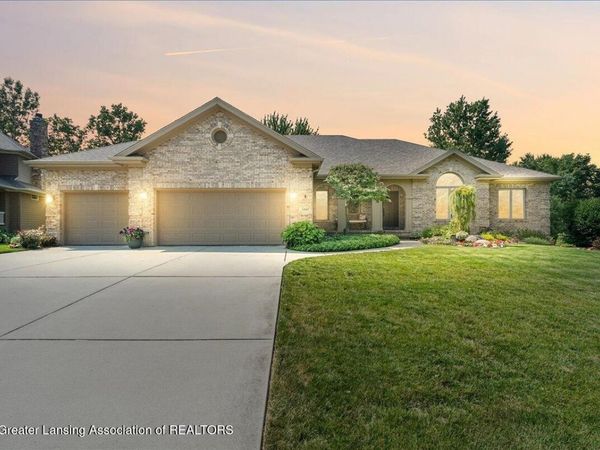 5532 Silverleaf Court, Haslett, MI 48840