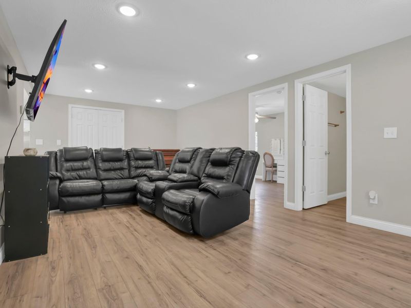 6955 London Groveport Road , Grove City, OH 43123 Photo 6