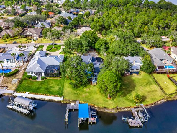 4125 N Indian, Destin, FL 32541