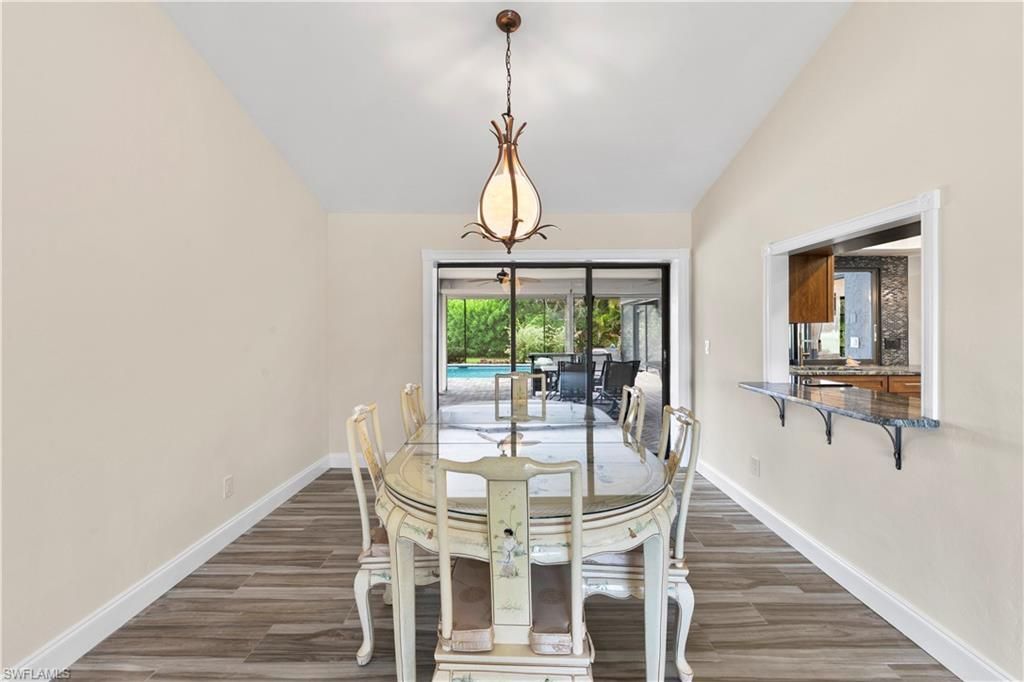 2010 Imperial Golf Course Blvd, Naples, FL 34110 Photo