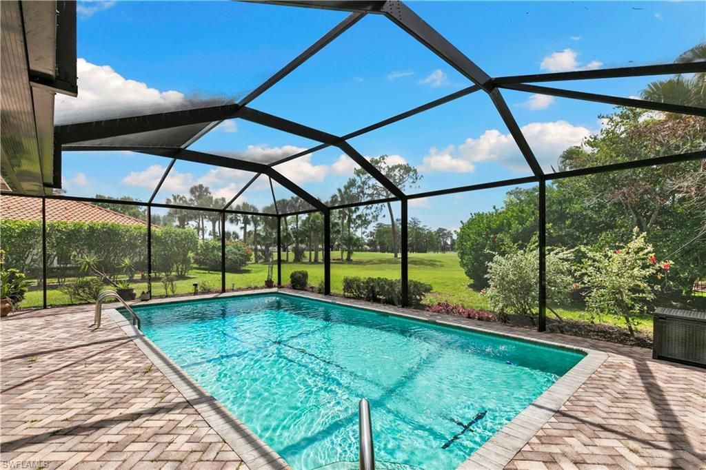 2010 Imperial Golf Course Blvd, Naples, FL 34110 Photo