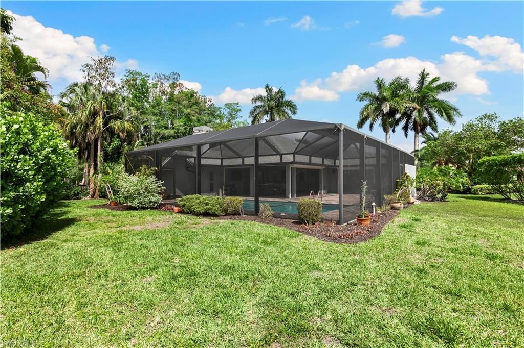 2010 Imperial Golf Course Blvd, Naples, FL 34110 Photo