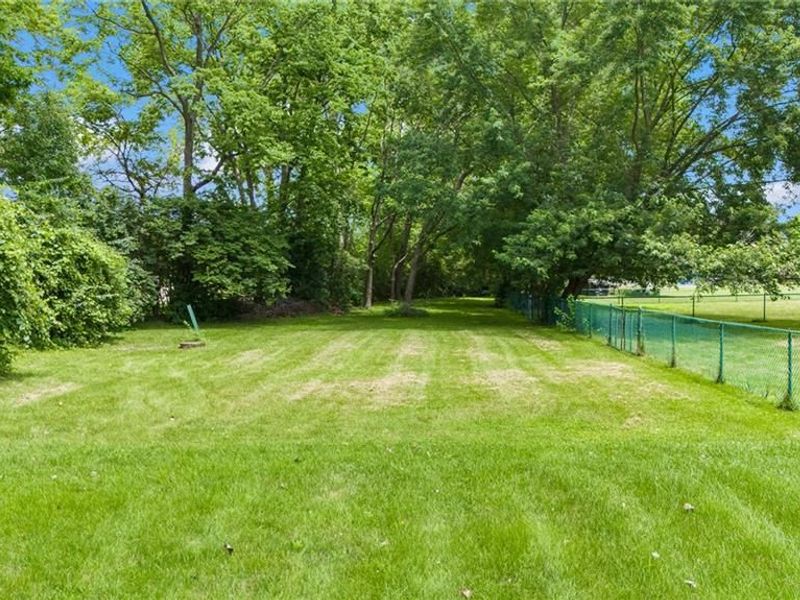 1084 Kingsgate Road, Springfield, OH 45503 Photo 10