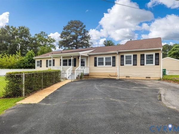 427 Deerfield Drive, Petersburg, VA 23805