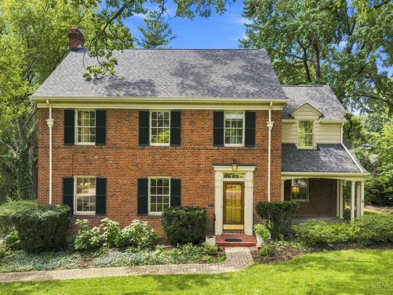 3927 N Cliff Lane, Cincinnati, OH 45220 Photo 1