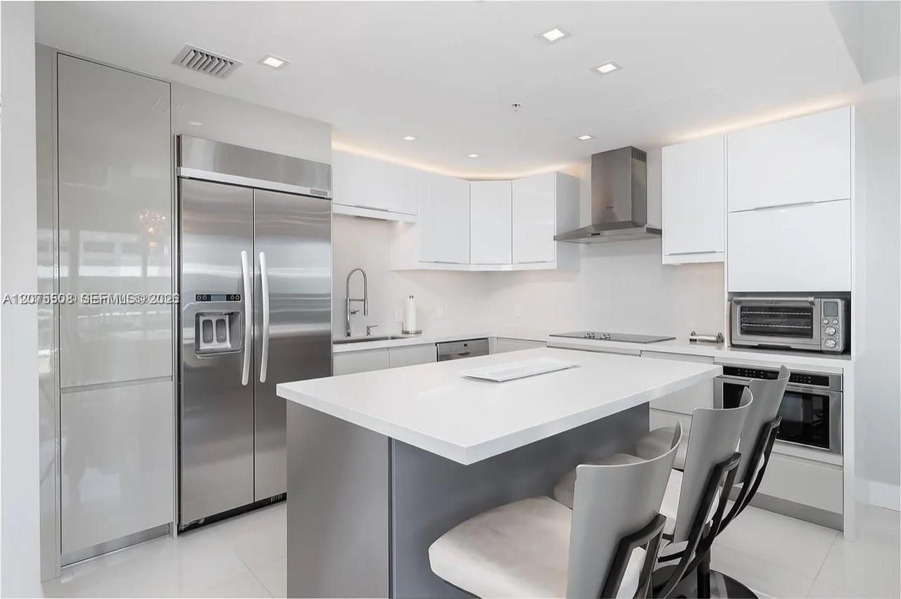 60 SW 13th St, Unit 5210, Miami, FL 33130 Photo