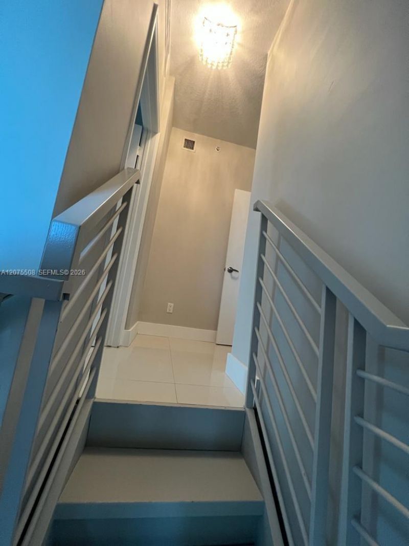 60 SW 13th St, Unit 5210, Miami, FL 33130 Photo