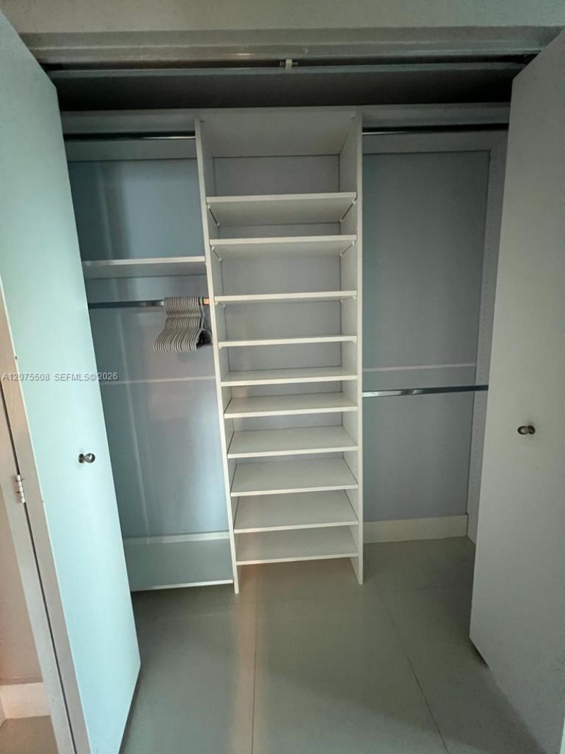 60 SW 13th St, Unit 5210, Miami, FL 33130 Photo