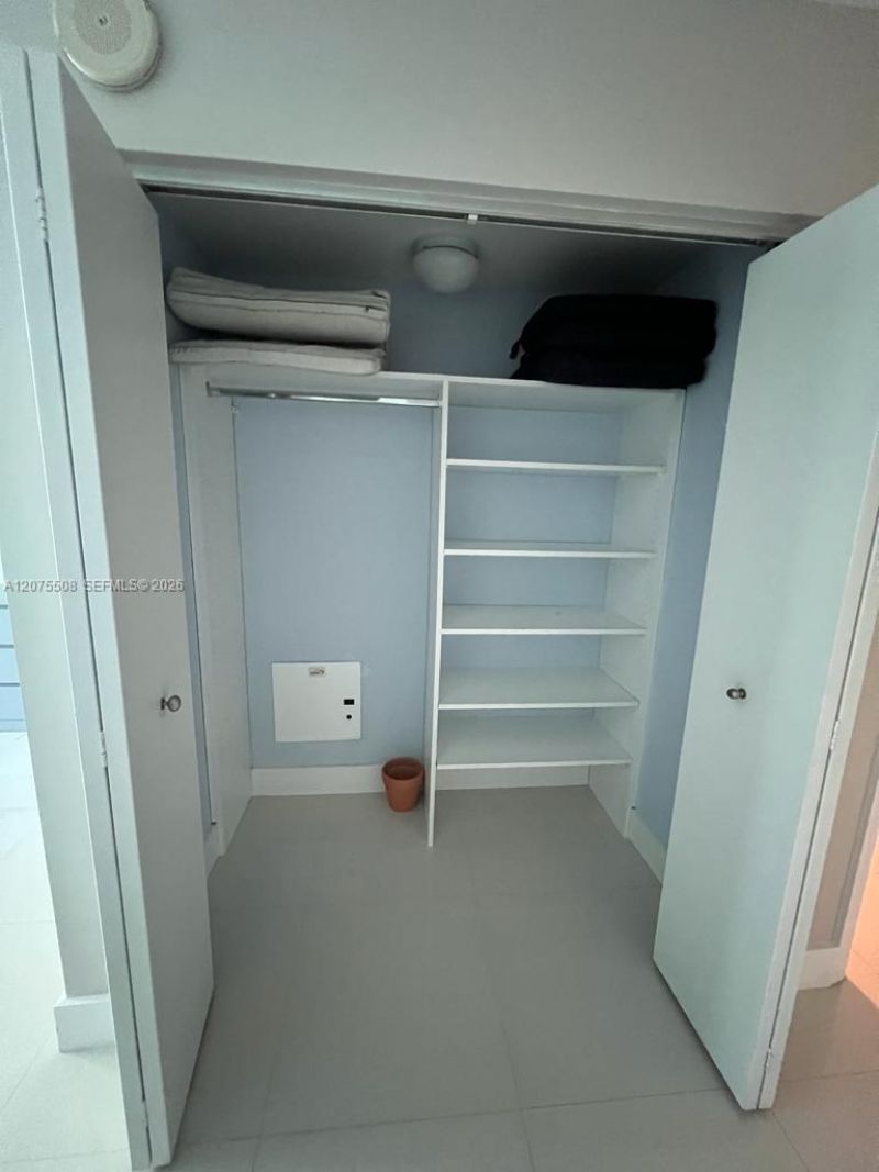 60 SW 13th St, Unit 5210, Miami, FL 33130 Photo