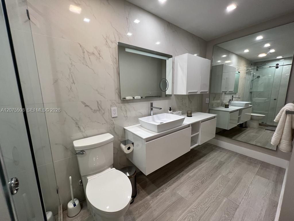 60 SW 13th St, Unit 5210, Miami, FL 33130 Photo