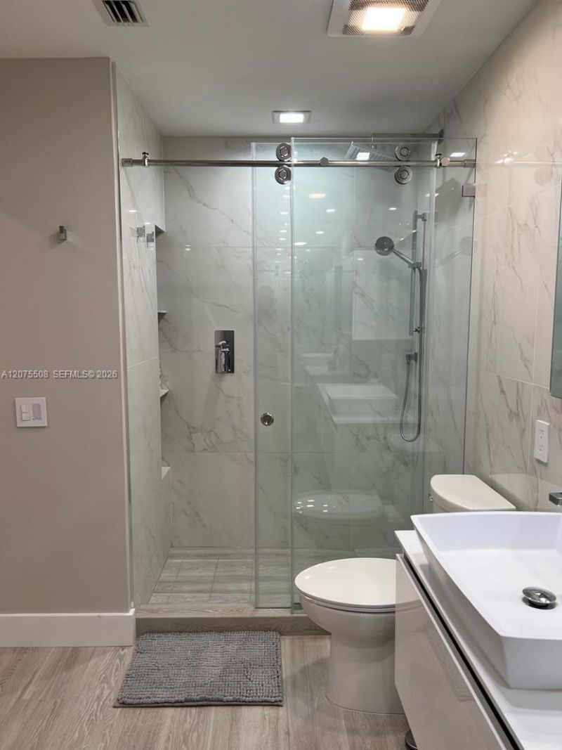 60 SW 13th St, Unit 5210, Miami, FL 33130 Photo