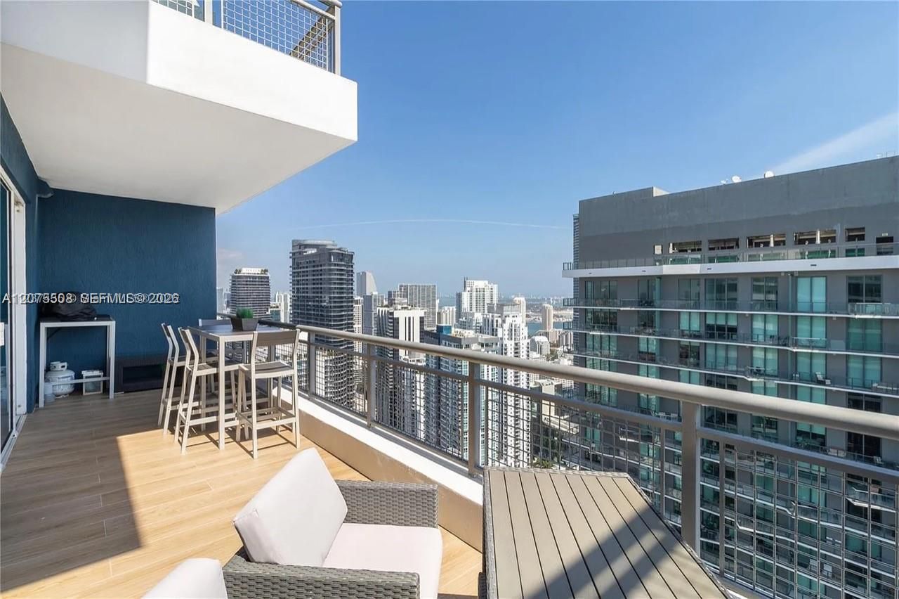 60 SW 13th St, Unit 5210, Miami, FL 33130 Photo