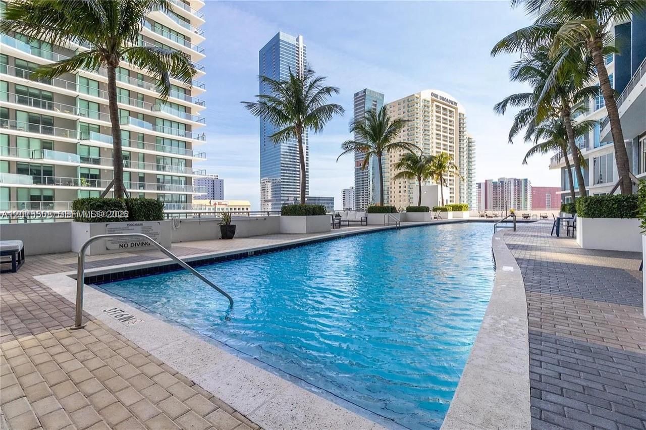 60 SW 13th St, Unit 5210, Miami, FL 33130 Photo