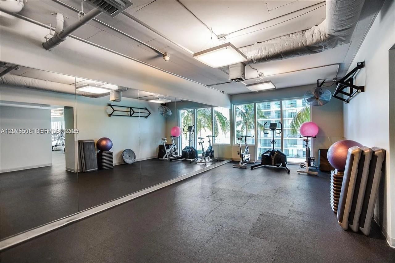 60 SW 13th St, Unit 5210, Miami, FL 33130 Photo