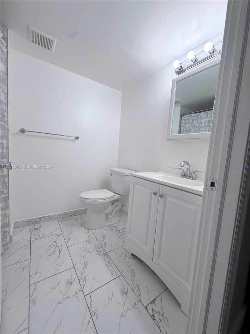 9731 Fontainebleau Blvd , Unit F108, Miami, FL 33172 Photo