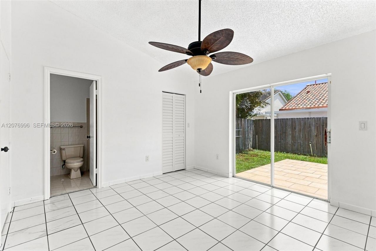 19181 NW 89th Ave , Unit 1, Hialeah, FL 33018 Photo