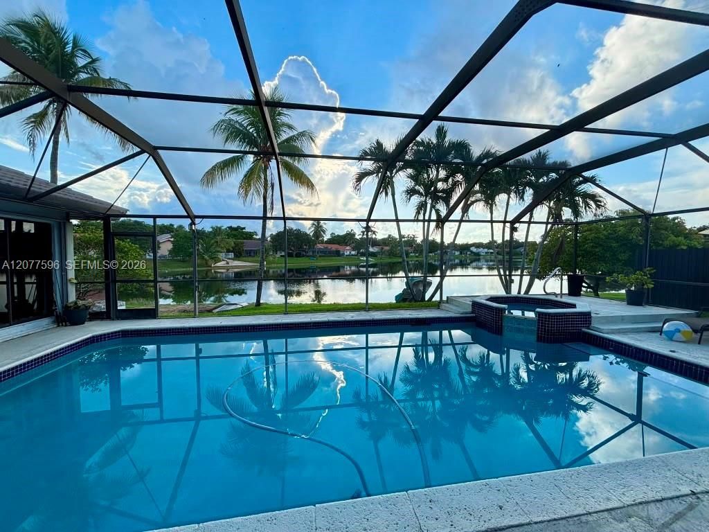 14629 Glencairn Rd, Miami Lakes, FL 33016 Photo