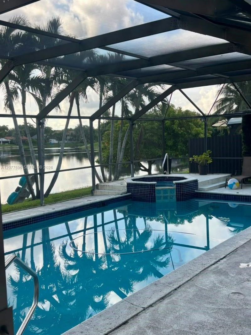 14629 Glencairn Rd, Miami Lakes, FL 33016 Photo