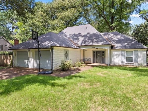 1696 HAPANO DR, Germantown, TN 38138