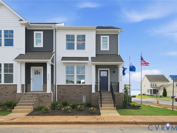 2358 Somerset Way , Hayes, VA 23072