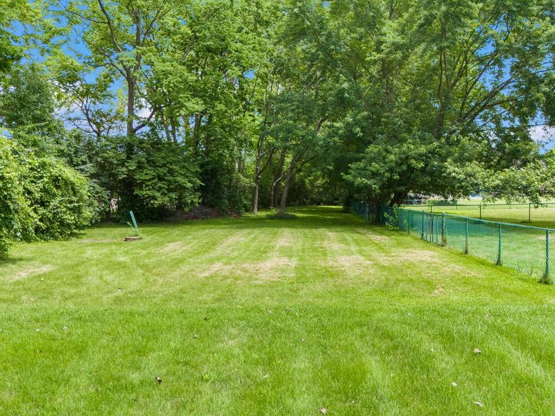 1084 Kingsgate Road, Springfield, OH 45503 Photo 10