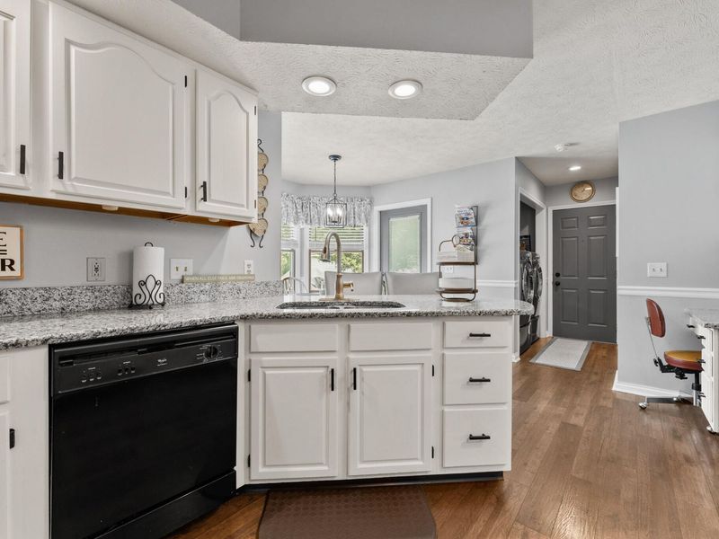 1084 Kingsgate Road, Springfield, OH 45503 Photo 23