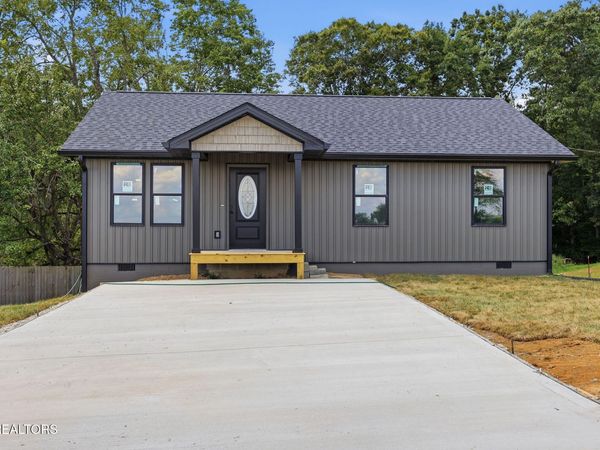 207 Long Hollow Rd, Clinton, TN 37716