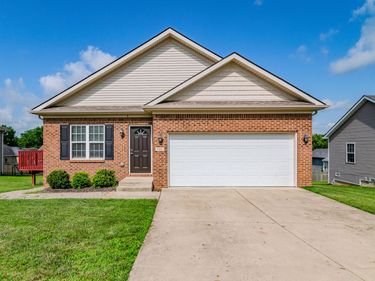 122 Nathan Hale Drive, Georgetown, KY 40324