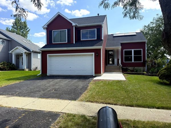 559 Payton Lane , Bolingbrook, IL 60440