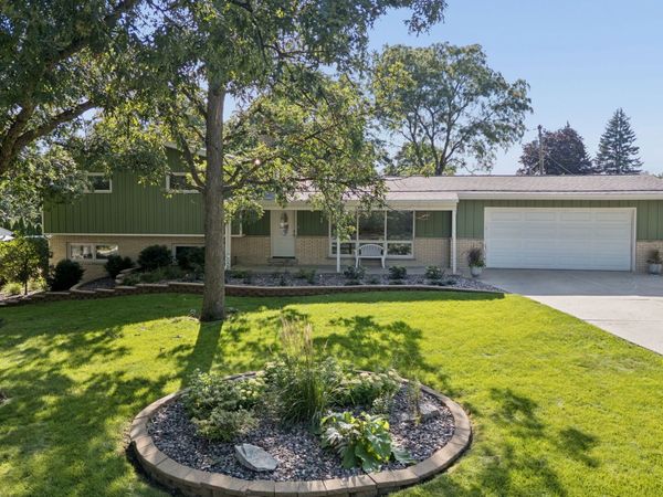 13426 S Forest Lane, Lockport, IL 60441