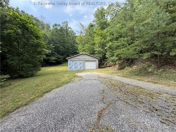 655 Drift Creek Road Road, Genoa, WV 25517
